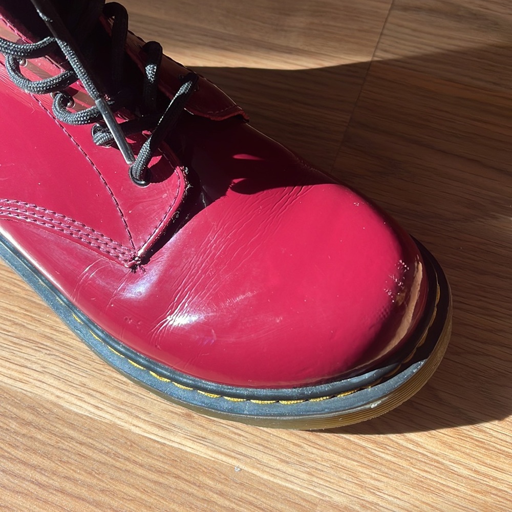 ๐Doc Martens Genuine Patent Leather Boots, EU 37 - Picture 7 of 7